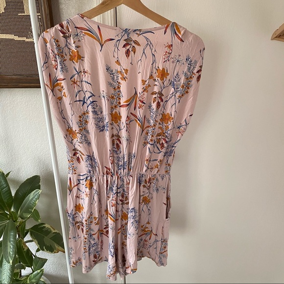 NEW✨Jessica Simpson • Soft Pink Floral Romper - Picture 4 of 8